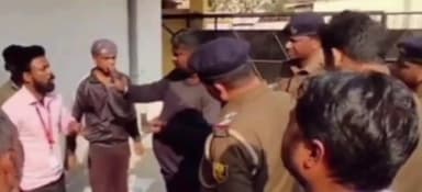 पूर्णिया पूर्व: मोहान भागात आकाश वाणी रोड निवासी भी बाजार मोल मे कर्यीरित गार्ड की मोल के पीछे मिला संदिग्ध  हालात मे शव