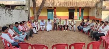 ಲಕ್ಷ್ಮೇಶ್ವರ: ಪಟ್ಟಣದ ಬಿಜೆಪಿ ಕಚೇರಿಯಲ್ಲಿ ವಿಜಯ ಸಂಕಲ್ಪ ಅಭಿಯಾನ ಮಹಾ ಸಂಪರ್ಕ ಸಭೆ