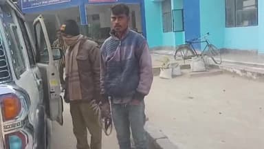 सुपौल: वार्ड नंबर 24 से सुपौल पुलिस ने एक शराब पिए युवक को किया गिरफ्तार, मेडिकल के लिए लाई सदर अस्पताल