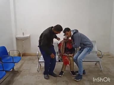 सुपौल: सुपौल पिपरा मुख्य मार्ग के समीप टेम्पू पलटने से एक ही परिवार के 5 लोग जख्मी सदर अस्पताल में इलाज रत