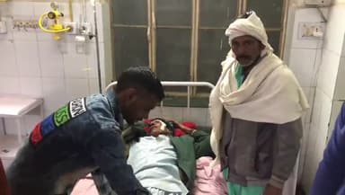 अलवर: सावड़ी मोड़ पर 2 बाइक के बीच हुई टक्कर में बाइक सवार एक व्यक्ति गंभीर रूप से घायल, सामान्य चिकित्सालय में उपचार जारी