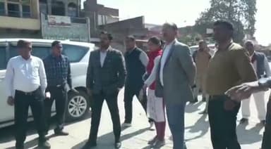 भदोही: 8 फरवरी को उप मुख्यमंत्री के जनपद भ्रमण को लेकर डीएम ने अधिकारियों के साथ  सुरियावा में किया निरीक्षण