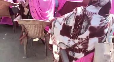 बलरामपुर समाचार हमारा आंगन हमारे बच्चे कार्यक्रम संपन्न बताते चलें कि सेखुई कला बीआरसी पर आंगनबाड़ी कार्यकत्री व प्रधानाध्यापक की उपस्थिति में मुख्य अतिथि के रूप में पहुंचे सदर विधायक पलटू राम जी एवं कार्यक्रम समन्वयक खंड शिक्षा अधिकारी राम