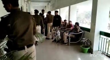 कटिहार: समाहरणालय स्थित आरक्षी अधीक्षक के कक्ष में क्राइम मीटिंग का किया गया आयोजन