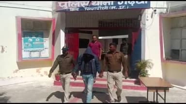 सिंगरौली: गढ़वा पुलिस द्वारा 120 शीशी अवैध नशीली कफ सिरफ दहाना तिराहे से किया गया जप्त