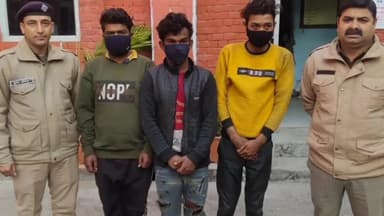 हरिद्वार: नगर कोतवाली पुलिस ने अलग-अलग स्थानों से जेब काटने वाले तीन अभियुक्तों को किया गिरफ्तार