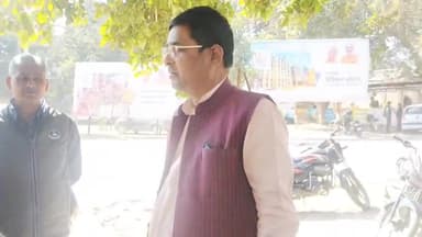 रायबरेली: त्रिपुला-BJP के पूर्व जिलाअध्यक्ष पर जमीन कब्जा करने के लगे आरोप के बाद साक्ष्यों के साथ DM,SP से करने पहुंचे मुलाकात