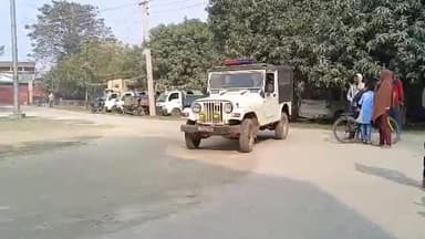 बेतिया: गरभुआ गांव सहित अन्य इलाकों में पुलिस ने की छापेमारी, 27 अभियुक्तों को किया गया गिरफ्तार