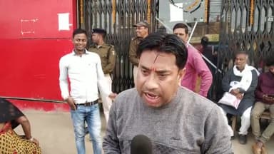 उदवंत नगर: जीरो माइल स्थित डॉक्टर अखिलेश सिंह न्यूरो सर्जन के कौशल्या समय अस्पताल में आईटी के 8 अधिकारियों ने बुधवार की छापेमारीI