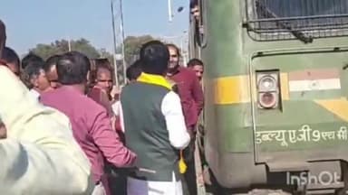 देवसर: जिले से तीर्थ दर्शन के लिए 248 लोगों को देवसर विधायक ने ट्रेन में हरी झंडी दिखाकर किया रवाना