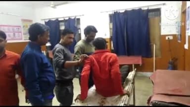 शिकोहाबाद: बटेश्वर रोड पर रपडी गांव के पास आवारा जानवर से टकराई बाइक, दो लोग हुए घायल