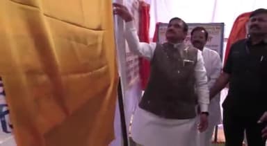 खुरई: नगरीय विकास एवं आवास मंत्री भूपेंद्र सिंह ने गढ़ौला जागीर गांव को एक दिन में दी 50 करोड़ की सौगाते