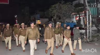 बरेली: शहर कोतवाली बारादरी प्रेम नगर क्षेत्र में एडीजी, एसएसपी और एसपी सिटी ने की पैदल गश्त