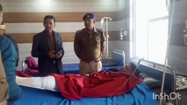 लखीमपुर: जिला अस्पताल में घायलों का हालचाल जानने पहुंचे डीएम महेंद्र बहादुर व SP गणेश प्रसाद, सड़क दुर्घटना में हुए थे घायल