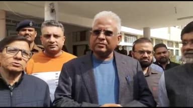 जगाधरी: इंडियन मेडिकल एसोसिएशन के सदस्यों ने अपनी मांगों को लेकर यमुनानगर उपायुक्त और पुलिस अधीक्षक को सौंपा ज्ञापन