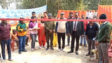 कदवा: चांदपुर गांव में रीजनल मैनेजर राजेश कुमार ने मुढ़ी मिल का किया उद्घाटन