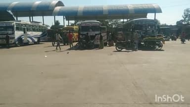 नीमच नगर: प्राइवेट बस स्टैंड पर बस संचालकों की मनमानी से रहवासी परेशान, शिकायत के के बाद भी नगर पालिका व यातायात विभाग मौन