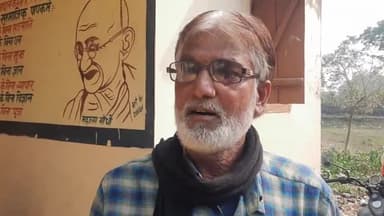 अमौर: आंगनवाड़ी सेविकाओं ने 21 सूत्रीय मांगों को लेकर अमौर प्रखंड मुख्यालय ICDS कार्यालय परिसर में दिया धरना