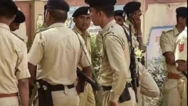 कांके: एयरपोर्ट थाना इलाके से पुलिस ने एक युवक को हथियार के साथ किया  गिरफ्तार