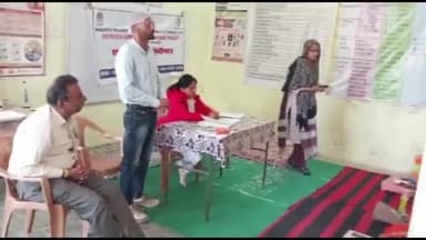 शाजापुर: शहर के वार्ड क्रमांक 28 में आंगनवाड़ी एवं आशा कार्यकर्ताओं को सीवरेज लाइन से संबंधित दी गई जानकारी