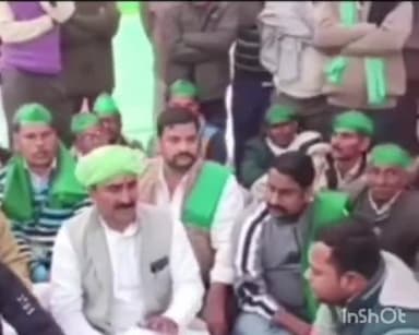 अनूपशहर: कोतवाली क्षेत्र अनूपशहर में जबरन काटे जा रहे चालानों पर किसानों का फूटा गुस्सा, जमकर की नारेबाजी