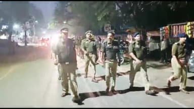 रायबरेली: डिग्री कॉलेज चौराहे सहित कई जगहों पर ग्लोबल इन्वेस्टर समिट को लेकर पुलिस हुई अलर्ट, SP ने पुलिस बल के साथ जाना हाल