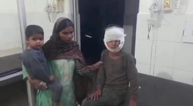 बदायूं: दातागंज के ख्वाजा नगर के पास बोलेरो कार ने रोड पार कर रहे बच्चे को मारी टक्कर, बच्चा हुआ गंभीर रूप से घायल