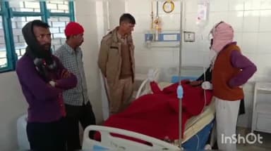 मुरादाबाद: देहात थाना क्षेत्र में पतंग उड़ाते वक्त ट्रांसफार्मर पर गिरा युवक, झुलसी हालत में जिला अस्पताल में कराया भर्ती