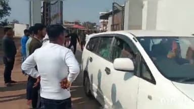 आरा: भोजपुर बक्सर के एमएलसी राधाचरण साह के फॉर्म हाउस पर चौथे दिन भी इनकम टैक्स के अधिकारी रहे मौजूद