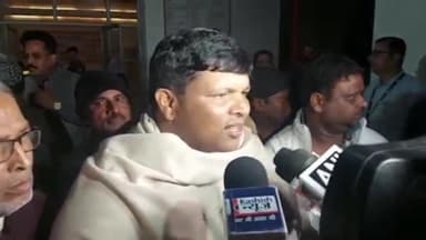 कांके: ओरमाझी स्थित मेदांता में इलाजरत JMM सुप्रीमो शिबू सोरेन के स्वास्थ्य के बारे में मंत्री बादल पत्रलेख ने दी जानकारी