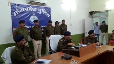 शिवपुरी नगर: पुलिस कंट्रोल रूम में झूठी लूट की घटना का पुलिस ने किया खुलासा, तीन आरोपियों को किया गिरफ्तार