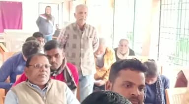 बरारी: प्रखंड मुख्यालय के सभागार कक्ष में पंचायत समिति की बैठक का किया गया आयोजन