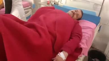 मुरादाबाद: जीरो पॉइंट पर तेज रफ्तार अर्टिका कैंटर में जा घुसी, हादसे में 3 लोग हुए घायल