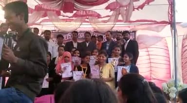 BKVY बरौली में विद्यार्थियों ने लहराया परचम।