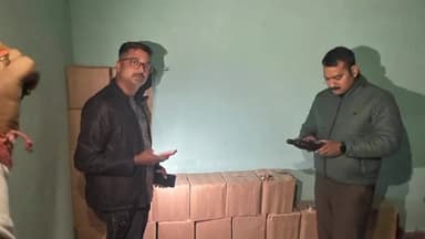 कांके: नगड़ी से पुलिस और उत्पाद विभाग ने संयुक्त कार्रवाई कर भारी मात्रा में अवैध शराब की बरामद