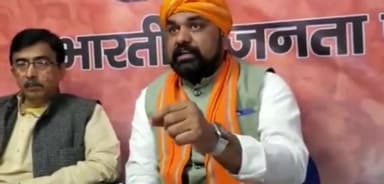 पटना ग्रामीण: भाजपा कार्यालय में पूर्व मंत्री सम्राट चौधरी ने कहा कि DGP को लेना चाहिए संज्ञान, उनके दो ऑफिसर लड़ रहे हैं