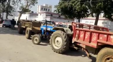 हसनपुर: कुड़ी वीरान गांव में चल रहे अवैध खनन पर राजस्व व पुलिस टीम का छापा, मौके से पकड़े गए जेसीबी मशीन व 3 ट्रैक्टर ट्राली