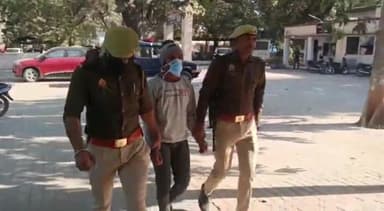 रायबरेली: बछरावां कस्बे से पुलिस ने आभूषण गबन करने वाले अभियुक्त को ₹2 लाख के जेवरात व नकदी के साथ दबोचा, एसपी ने किया खुलासा