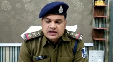 दमोह: कोतवाली पुलिस ने गश्त एवं चेकिंग के दौरान परिवहन करते पकड़े 6 नग गाय एवं 2 बछड़े, पुलिस अधिकारी ने दी जानकारी