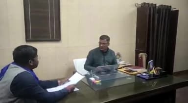 भीम आर्मी आजाद समाज पार्टी के युवा समाजसेवी अंकित सूद ने भगवान वाल्मीकि चौक निर्माण के लिए सौंपा ज्ञापन।।