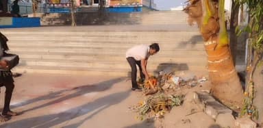 ಶಿರಹಟ್ಟಿ: ಶ್ರೀಮಂತಗಡದಲ್ಲಿ ಬಿಜೆಪಿ ವಿಜಯ ಸಂಕಲ್ಪ ಅಭಿಯಾನದ ಪ್ರಯುಕ್ತ ಸ್ವಚ್ಛತಾ ಕಾರ್ಯ