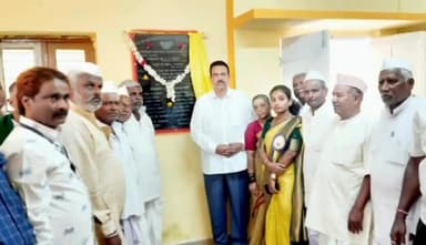 ಗದಗ: ಲಕ್ಕುಂಡಿ ಗ್ರಾಮದಲ್ಲಿ ಪ್ರಾಥಮಿಕ ಕೃಷಿ ಪತ್ತಿನ ಸಹಕಾರ ಸಂಘ ಉದ್ಘಾಟಿಸಿದ ಸಚಿವ ಸಿ.ಸಿ. ಪಾಟೀಲ್