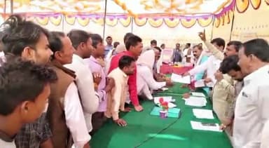 तेंदूखेड़ा: बर्दघटी ग्राम से निकाली गई विकास यात्रा, जबेरा विधायक धर्मेन्द्र सिंह लोधी ने कहा- जनता ही भगवान है