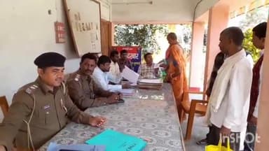 नावकोठी: भूमि विवाद निपटारे हेतु नावकोठी थाना परिसर में जनता दरबार का हुआ आयोजन, सुनवाई के लिए दो मामले किए गए दर्ज