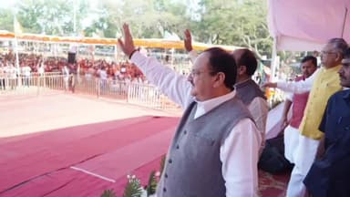 मोदी जी एक तरफ विकास लिए खड़े हैं दूसरी तरफ जनता खड़ी है लेकिन बीच में रोड़ा बने भूपेश  और कांग्रेस खड़े हैं: जेपी नड्डा