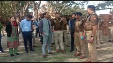 मथुरा: आगामी होली पर्व को लेकर श्री कृष्ण जन्मस्थान एवं दाऊजी महाराज मंदिर का एसएसपी डीएम ने किया निरीक्षण, दिए दिशा निर्देश