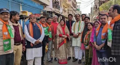 ग्वालियर गिर्द: वार्ड-40 में निकाली गई विकास यात्रा, लोगों को सरकार द्वारा किए जा रहे विकास कार्यों की दी जानकारी