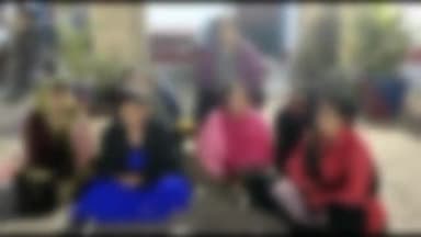 झांसी: सदर बाजार में महिला के साथ कुछ लोगों ने की छेड़खानी, विरोध करने पर मिली धमकी