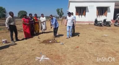 बस्तर: टाकरागुड़ा हाई स्कूल में कंप्यूटर कक्ष का विकास समिति के अध्यक्ष ने किया भूमि पूजन