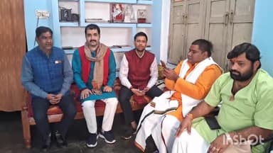 उरई: एट में विश्व हिंदू परिषद के जिला अध्यक्ष की गिरफ्तारी से नाराज कार्यकर्ताओं ने एसपी जालौन से की मुलाकात